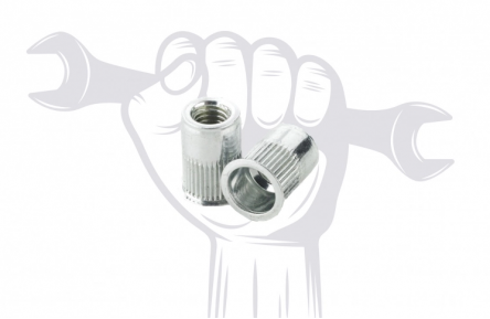 Plaatsing van schroefdraadbevestiging (montagebus) in frame of voorvork