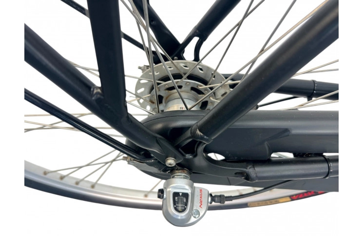 Woman's bicycle Transport bike Batavus Diva 28" L/56 matt black