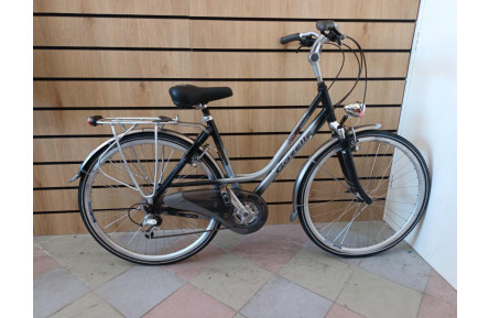 Sporty ladies bicycle Gazelle Medeo