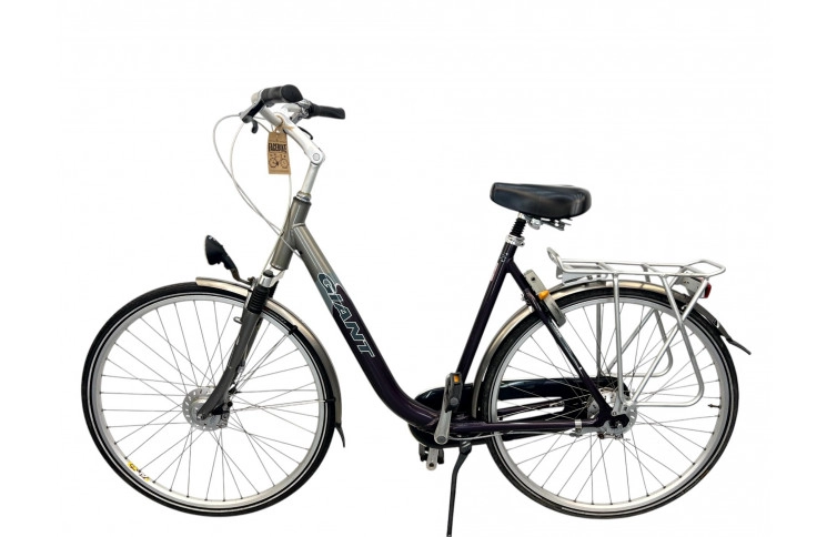 Woman's bicycle Giant w/grey/28/al/sity/56