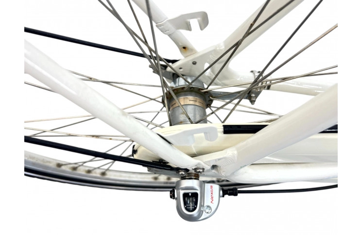 Woman's bicycle Batavus Postcode D/al/wit/28/stad/f56cm