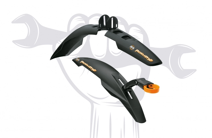 Montage van snel te monteren spatborden - materialen apart berekend