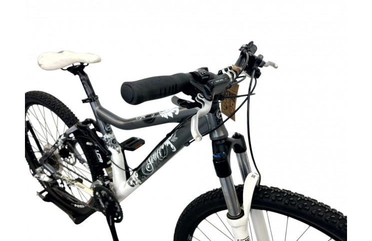 Bicycle Scott Contessa M/zwart-wit/al/26/mount/f43