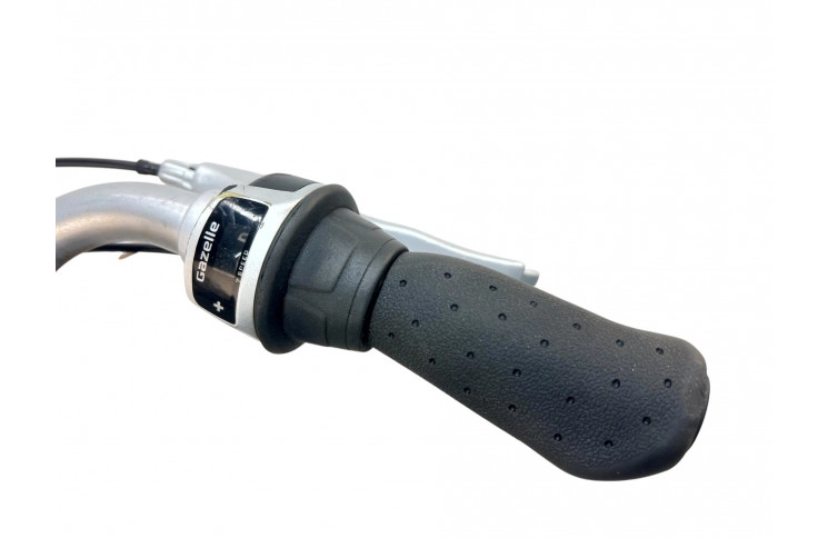 Woman's bicycle Gazelle Chamonix 28"/58cm/White-gray