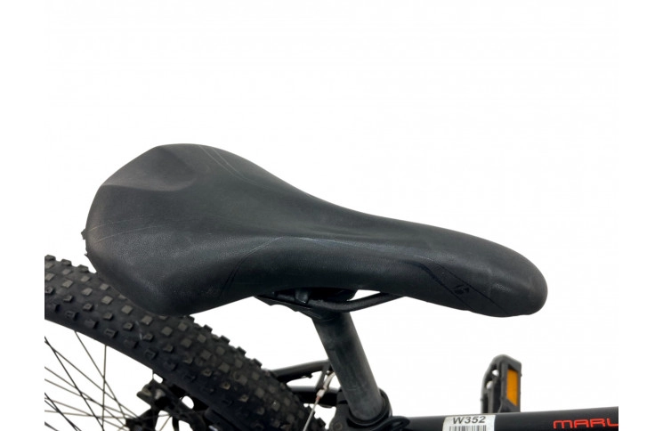 Mountainbike Trek Marlin 4 27.5"/33cm/Zwart