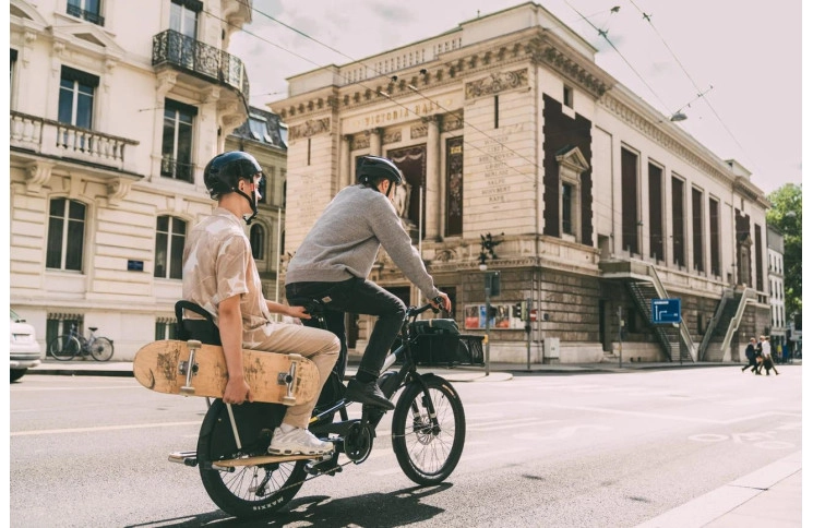 Compact Yuba Kombi E6 Family Edition 24" Zwart 2024