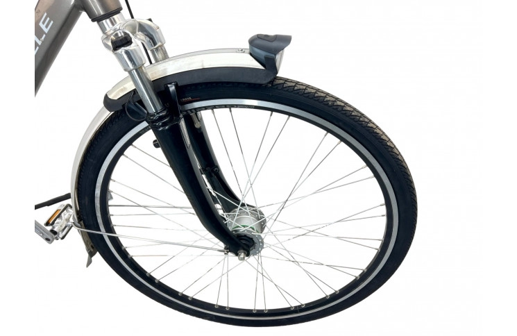 Woman's bicycle Gazelle Chamonix 28"/58cm/White-gray