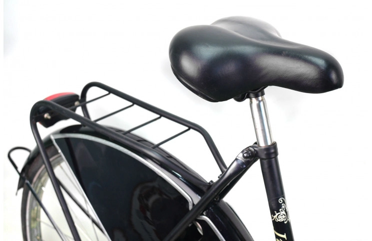 Woman`s Hollandia Student