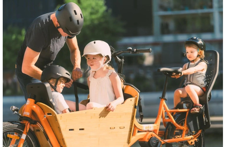 Frontloader Yuba Supercargo CL Open Loader 20" Zwart 2024