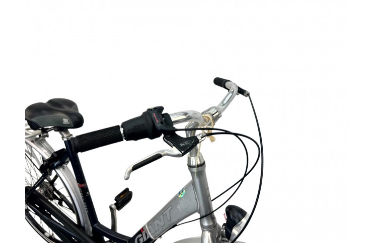 Damesfiets Giant Centro w/grey/sity/28/al/55