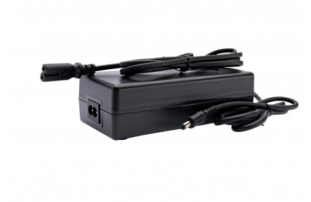 Universele snellader 48V 3A 1 polige DC laadplug