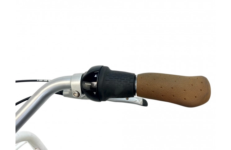 Woman's bicycle GAZELLE MISS GRACE white/28/tr/w/al